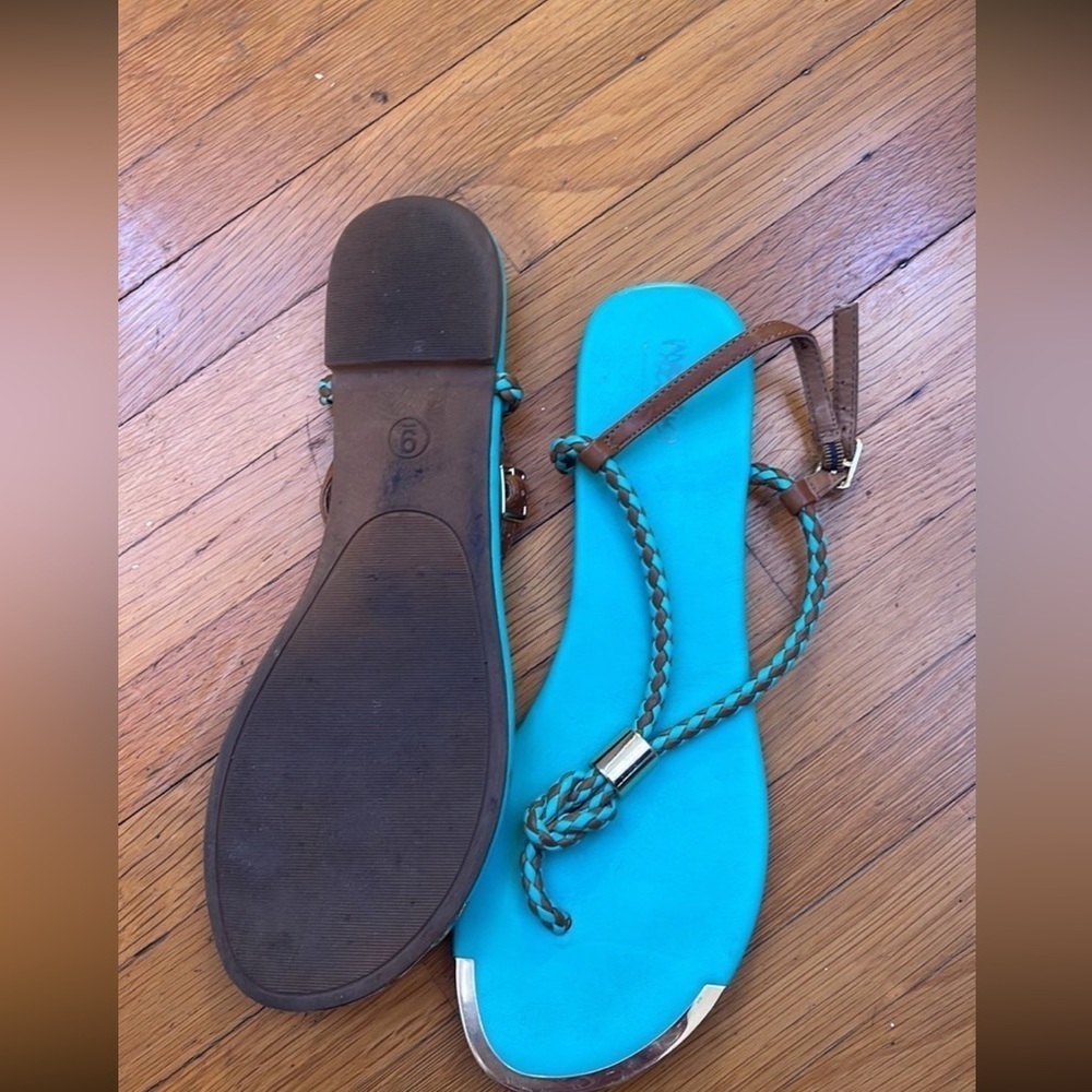 Sandals - Picture 4 of 4